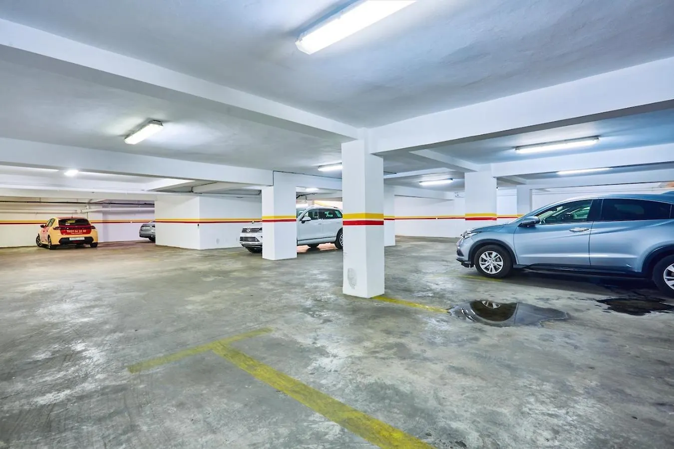 Casablanca 3 Bed Unit In Triangle D'Or With Parking Apartment