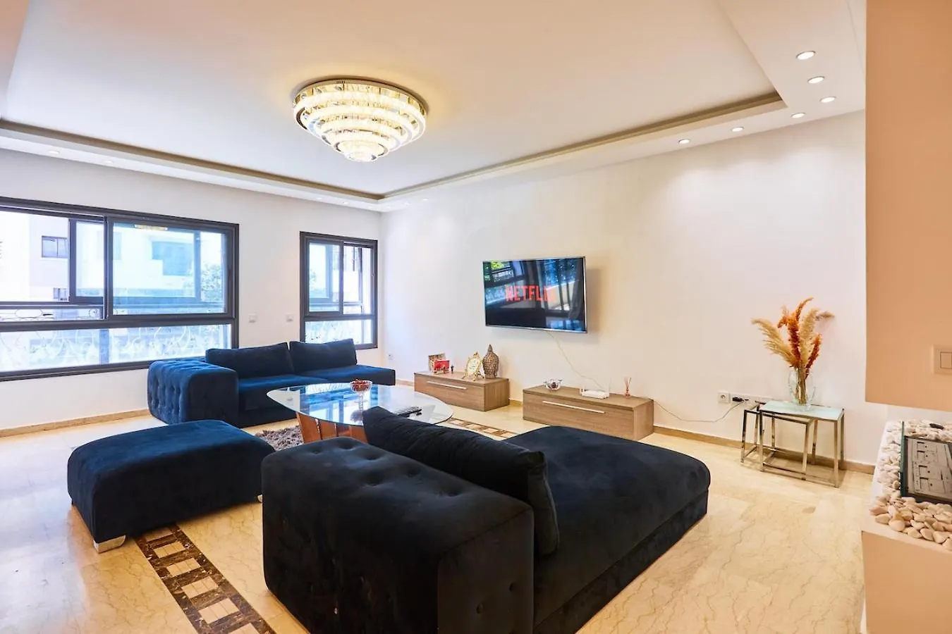 Casablanca 3 Bed Unit In Triangle D'Or With Parking Apartment