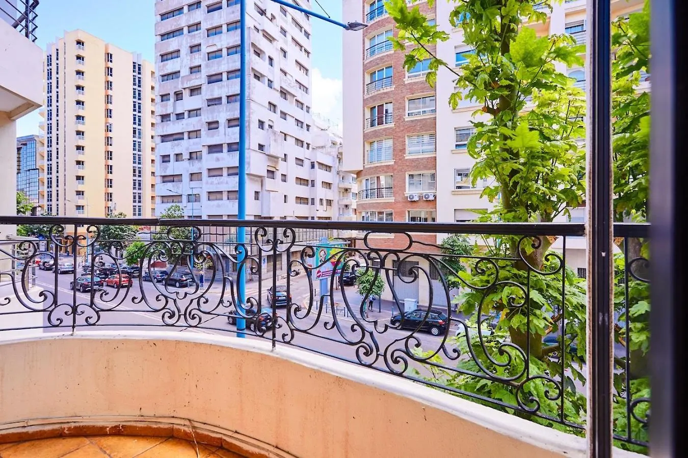 Casablanca 3 Bed Unit In Triangle D'Or With Parking Apartment